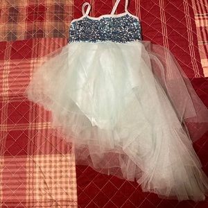 Girls asymmetrical leotard - size 4 (large)